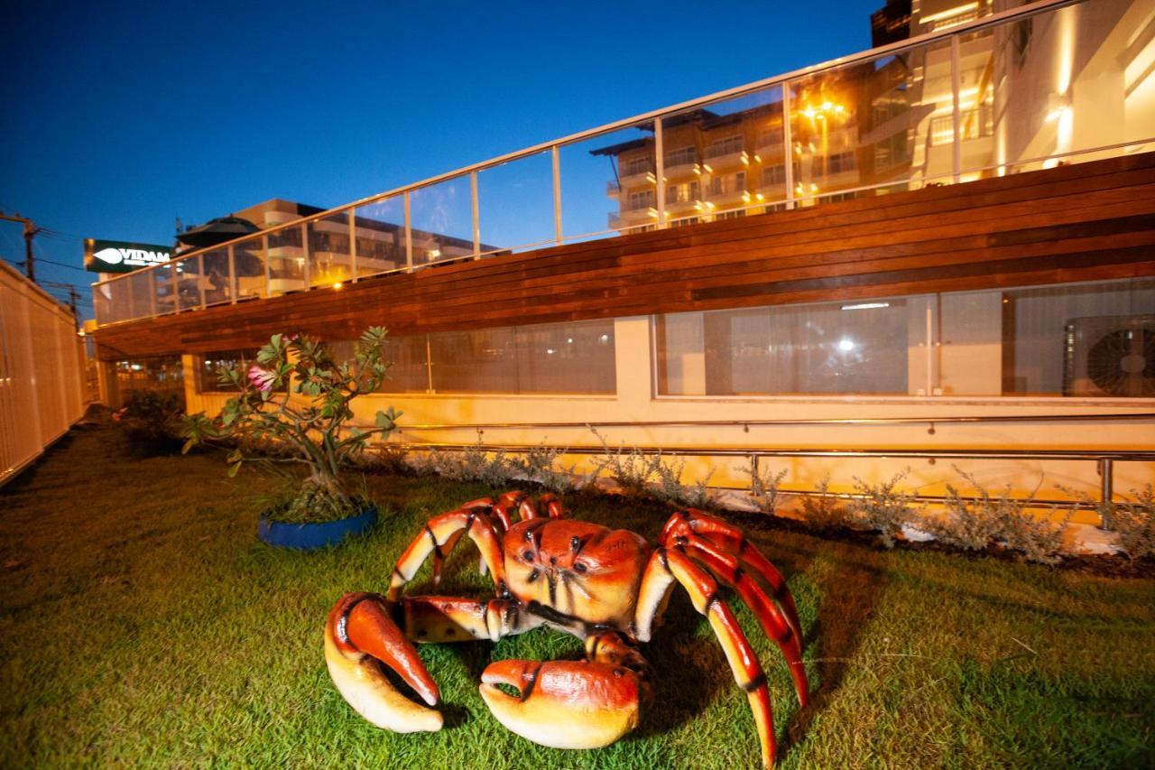 Vidam Hotel Aracaju - Transamerica Collection Eksteriør billede The Crab at the Crab Club