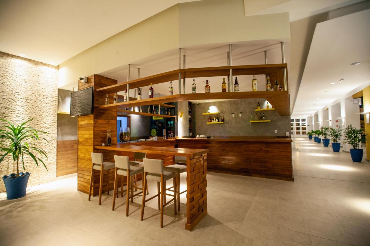 Vidam Hotel Aracaju - Transamerica Collection Eksteriør billede The bar at the airport