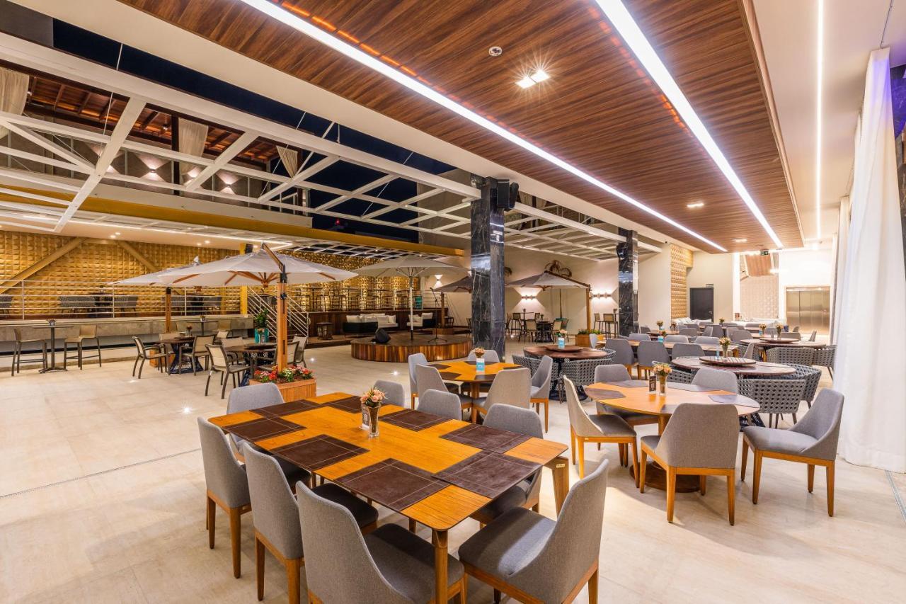 Vidam Hotel Aracaju - Transamerica Collection Eksteriør billede The restaurant at the airport